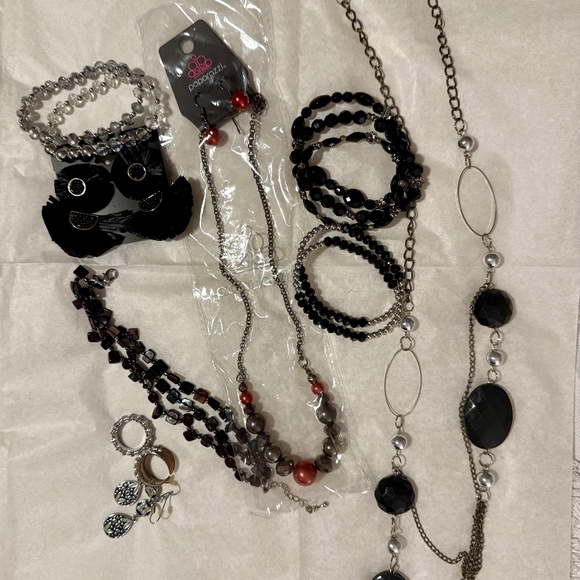 jewelry bundle - Picture 1 of 1